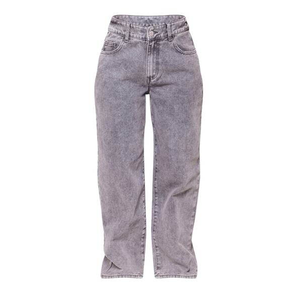 Prettylittlething Petite Washed Gray Dip Back Waist Boyfriend Jeans W1057 Sz 8 - Picture 2 of 11